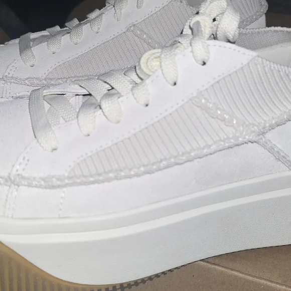 UGG EZ-Duzzit Sneakers - NEW - Picture 8 of 8